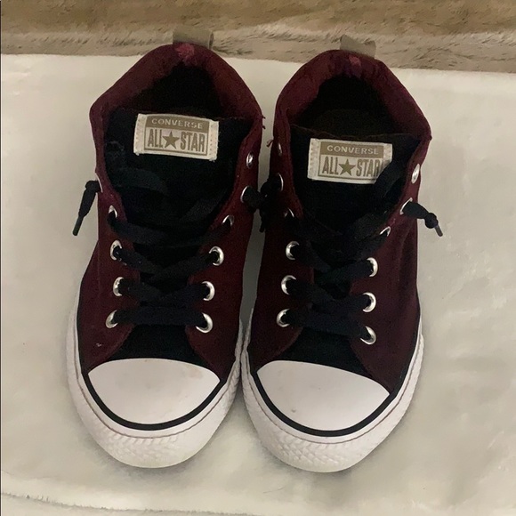 maroon converse size 5